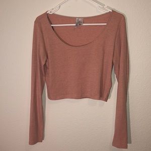 Salmon pink long sleeve cropped shirt